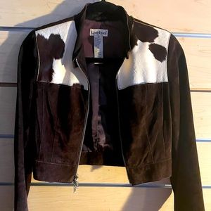 The real suede XS contemporary fitted casual jacket. Brown. With animal details.